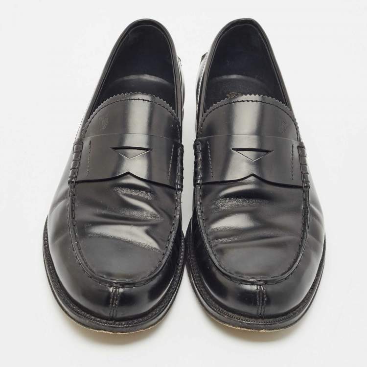 Pre Owned Tod's Black Leather Slip On Loafers Size 42