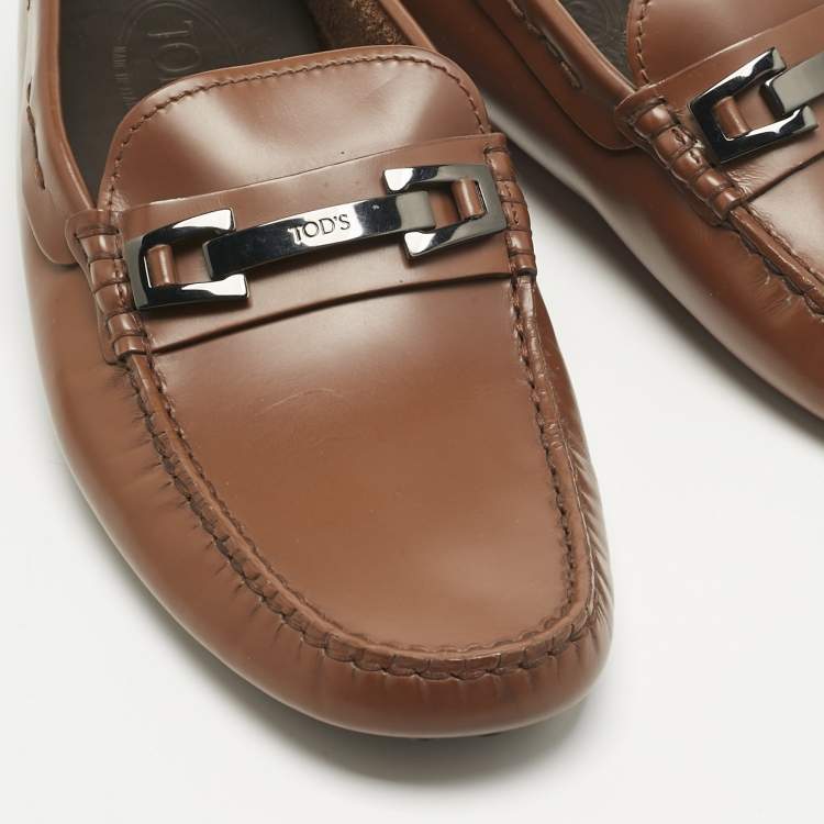 Pre Owned Tod's Brown Leather Gommino Loafers Size 39.5