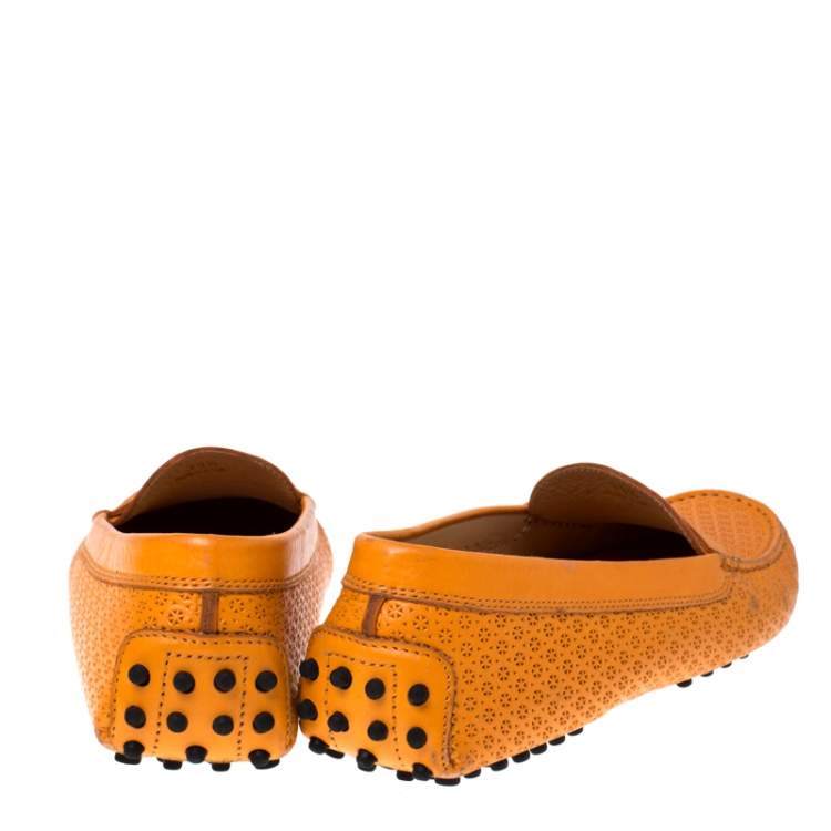 Pre Owned Tod's Orange Lasercut Leather Gommino Driving Loafers Size 39.5