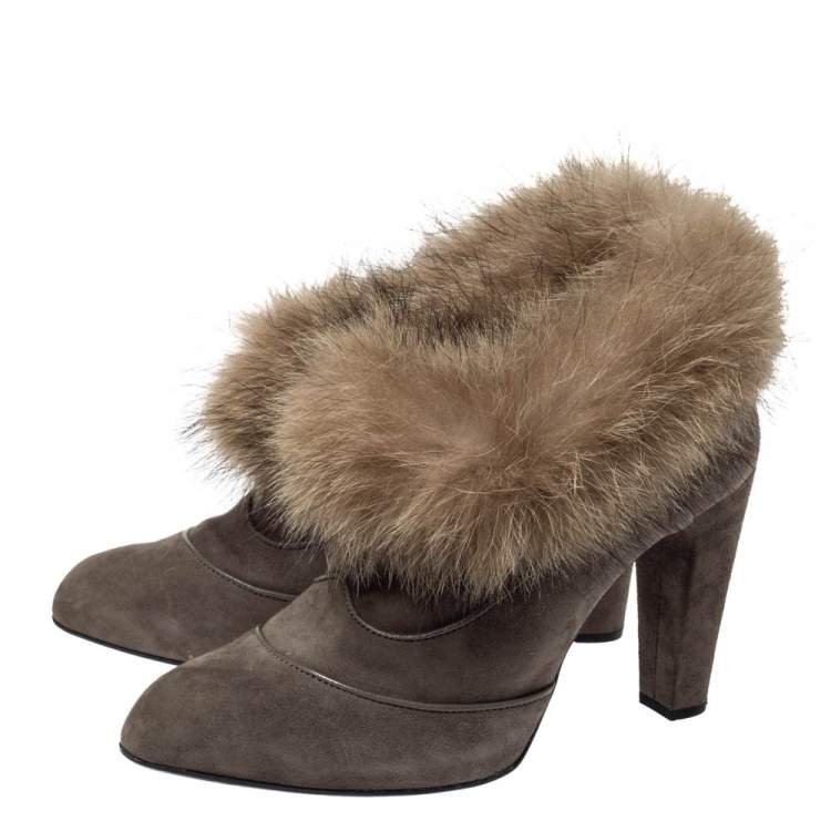 Pre Owned Tod's Grey Suede Marmot Fur Trim Ankle Boots Size 41