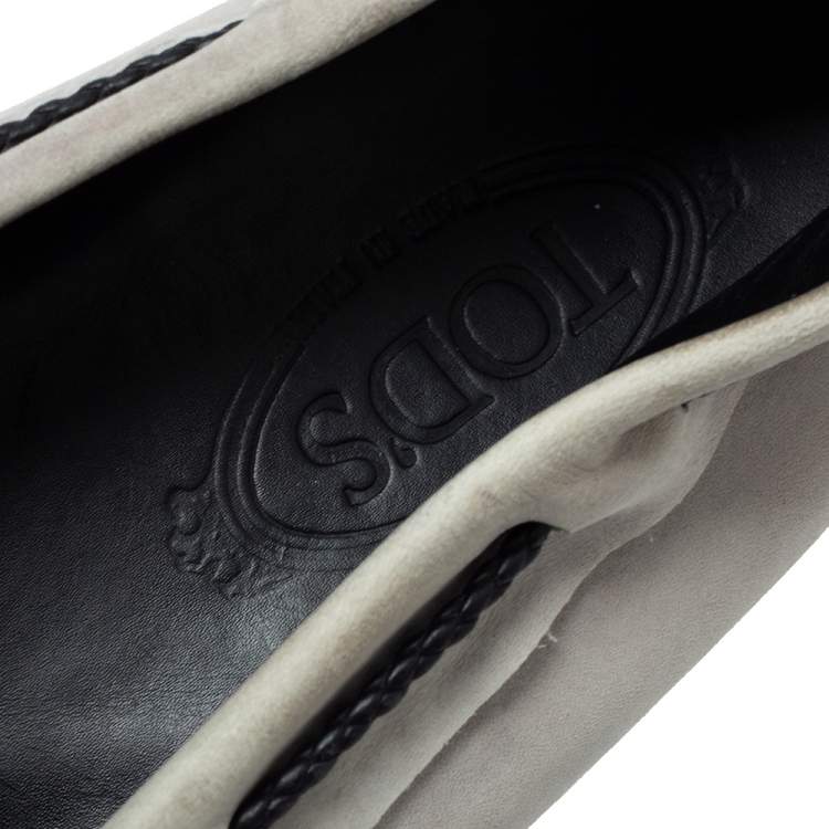 مملوكة مسبقًا Tod's Grey Leather Bow Slip On Loafers Size 43