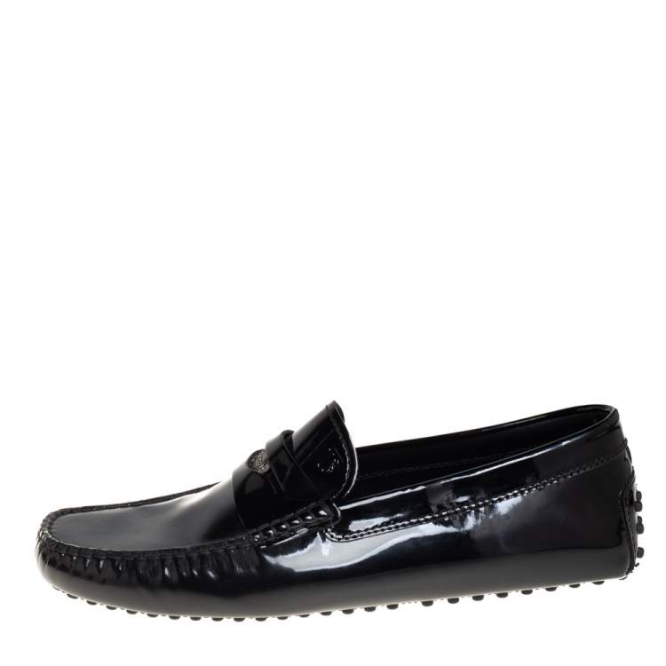 مملوكة مسبقًا Tod's Black Patent Leather Penny Slip On Loafers Size 41.5