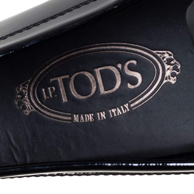 مملوكة مسبقًا Tod's Black Patent Leather Penny Slip On Loafers Size 41.5