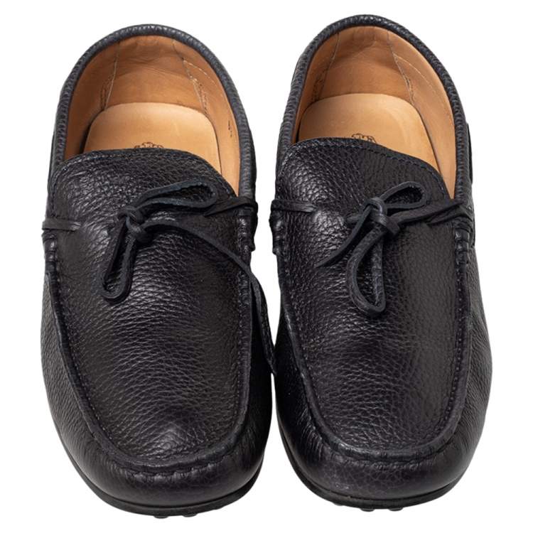 Pre Owned Tod's Black Leather Slip on Loafers Size 40