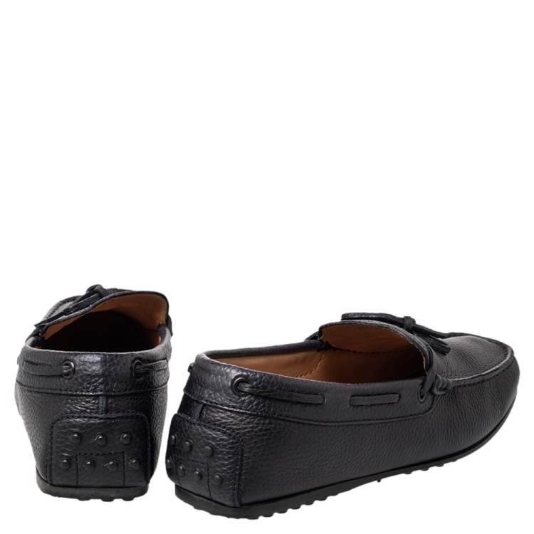 Pre Owned Tod's Black Leather Slip on Loafers Size 40