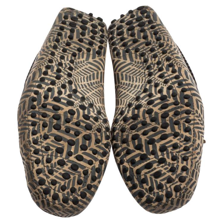 مملوكة مسبقًا Tod's Grey/Beige Printed Leather Bow Slip On Loafers Size 41.5