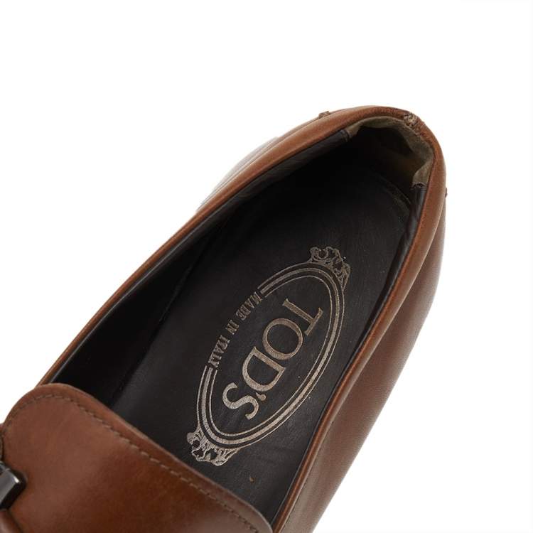 مملوكة مسبقًا Tod's Brown Leather Double T Slip On Loafers Size 41.5