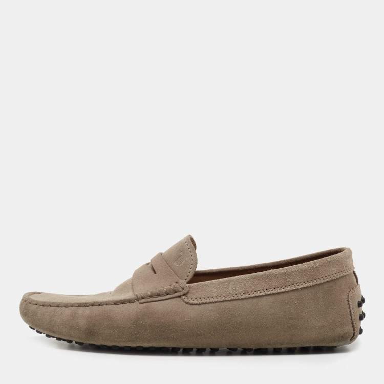 مملوكة مسبقًا Tod's Grey Suede Gommini Slip On Loafers Size 42