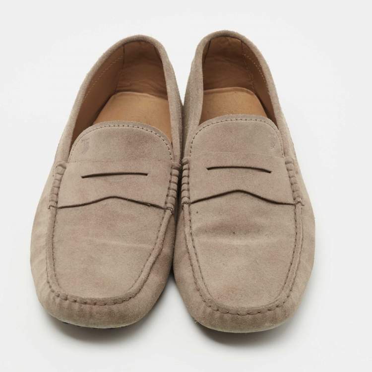مملوكة مسبقًا Tod's Grey Suede Gommini Slip On Loafers Size 42