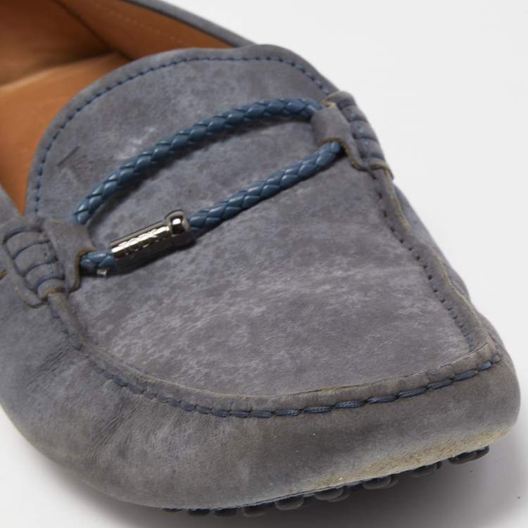 مملوكة مسبقًا Tod's Grey Nubuck Leather Gommino Loafers Size 44