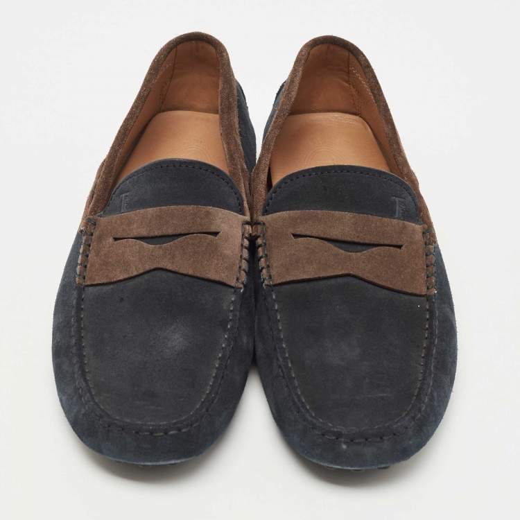 مملوكة مسبقًا Tod's Navy Blue/Brown Suede Gommino Loafers Size 42