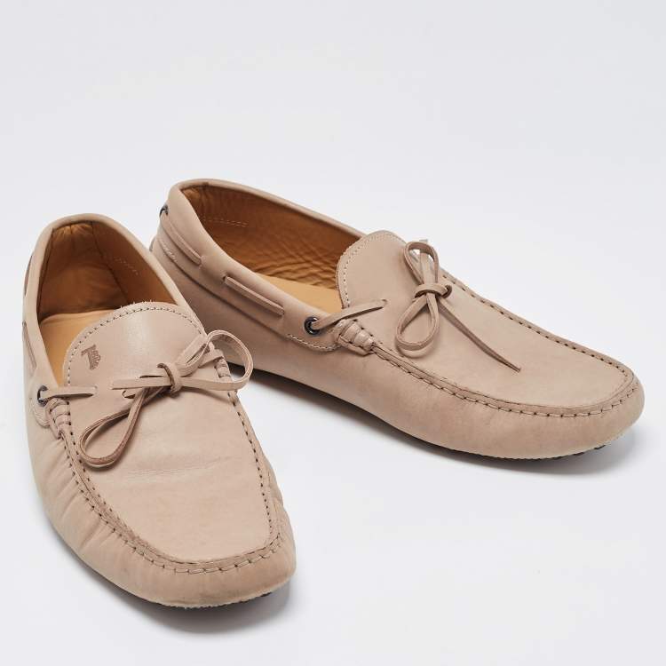 Pre Owned Tod's Beige Leather Gommino Loafers Size 42