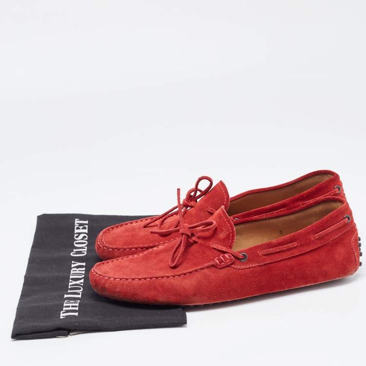 مملوكة مسبقًا Tod's Red Suede Gommino Bow Driving Slip On Loafers Size 43