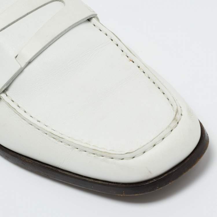 Pre Owned Tod's White Leather Slip On Loafers Size 42.5