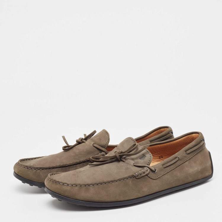 مملوكة مسبقًا Tods Olive Green Nubuck Leather Bow Slip On Loafers Size 44