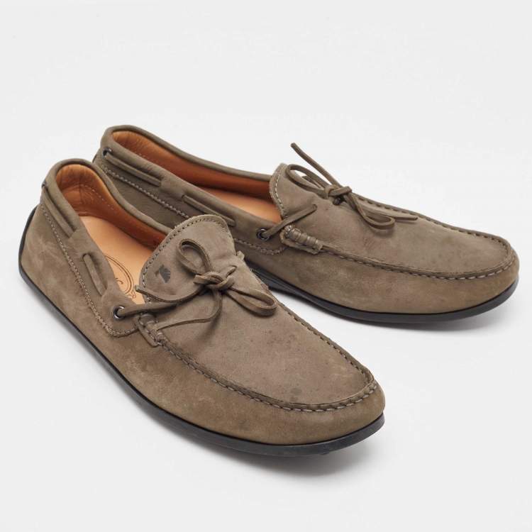 مملوكة مسبقًا Tods Olive Green Nubuck Leather Bow Slip On Loafers Size 44