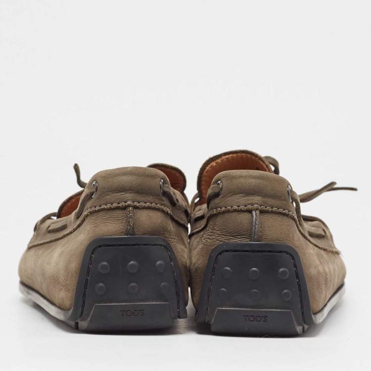 مملوكة مسبقًا Tods Olive Green Nubuck Leather Bow Slip On Loafers Size 44