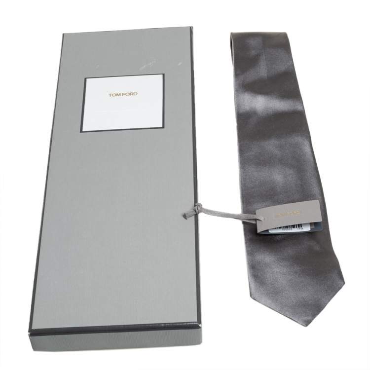 Pre Owned Tom Ford Grey Solid Silk Satin Tie