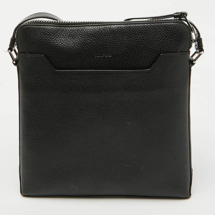 Pre Owned Tom Ford Black Grain Leather Messenger Bag