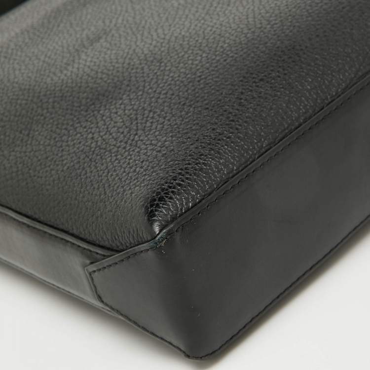 Pre Owned Tom Ford Black Grain Leather Messenger Bag
