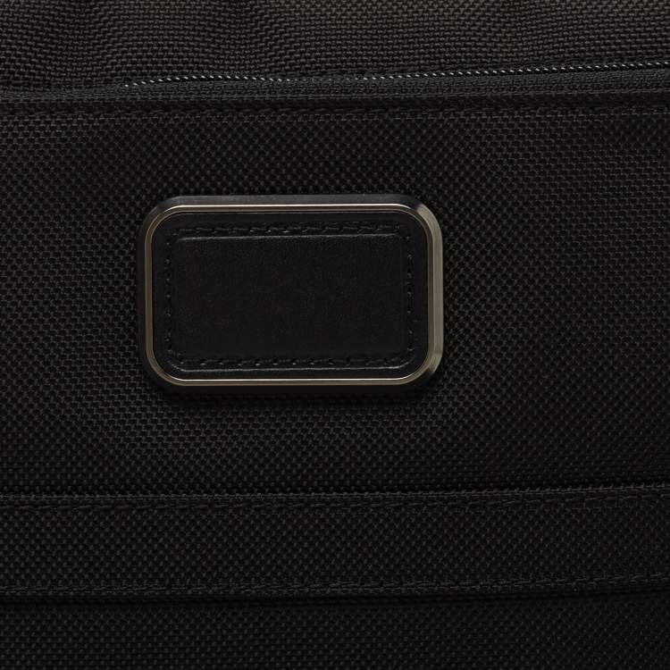 Pre Owned Tumi Black Nylon Medium  Alpha3 Laptop Cover