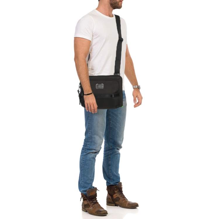 Pre Owned TUMI Alpha Bravo Service Black Nylon Crossbody Bag