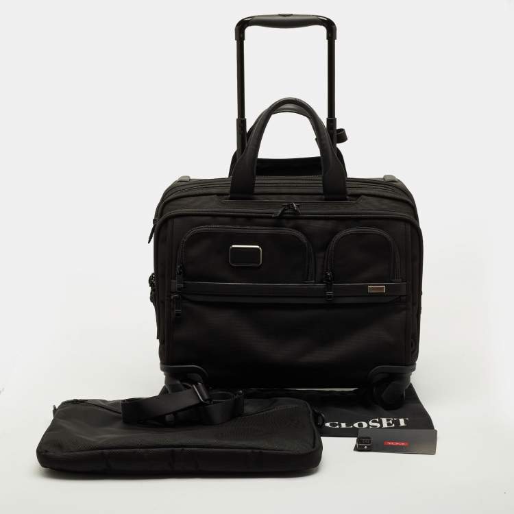 Pre Owned حقيبة مستندات تومي ألفا 3 ديلوكس نايلون أسود بأربع عجلات