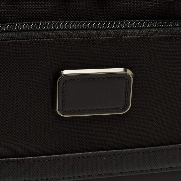 Pre Owned حقيبة مستندات تومي ألفا 3 ديلوكس نايلون أسود بأربع عجلات