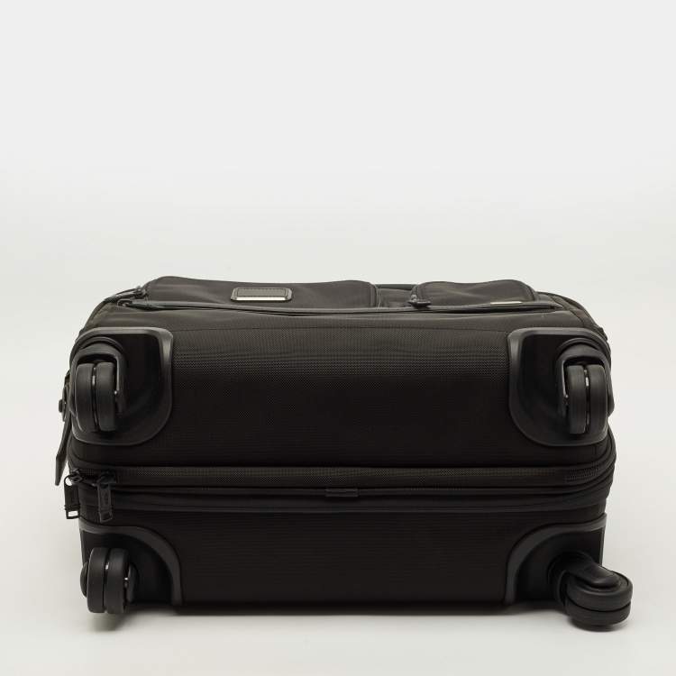 Pre Owned حقيبة مستندات تومي ألفا 3 ديلوكس نايلون أسود بأربع عجلات