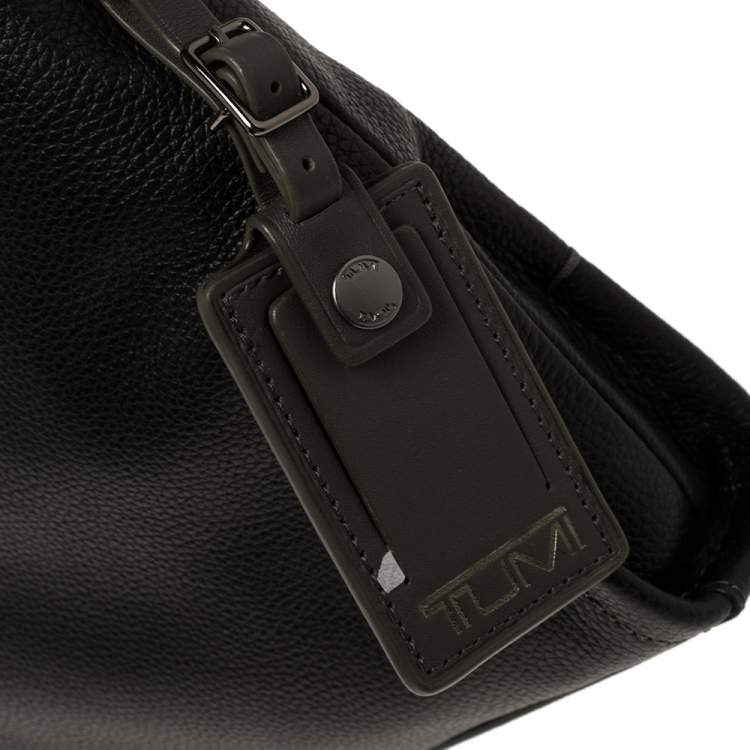 Pre Owned TUMI Black Leather Stratton Crossbody Bag