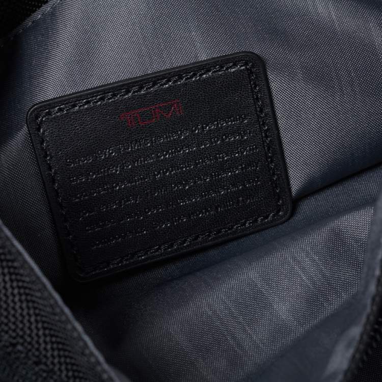Pre Owned Tumi Black Nylon Small DFO Flap Messenger Bag