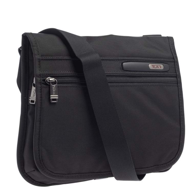 tumi nylon messenger bag