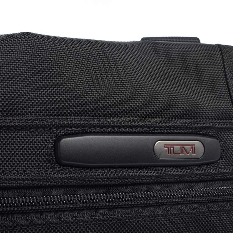 Pre Owned Tumi Black Nylon Small DFO Flap Messenger Bag