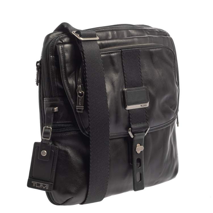 Pre Owned TUMI Black Leather Alpha Bravo Arnold Crossbody Bag