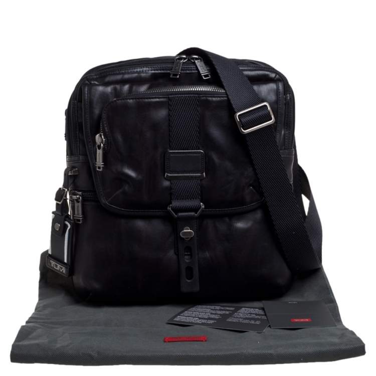 Pre Owned TUMI Black Leather Annapolis Zip Flap Messenger Bag