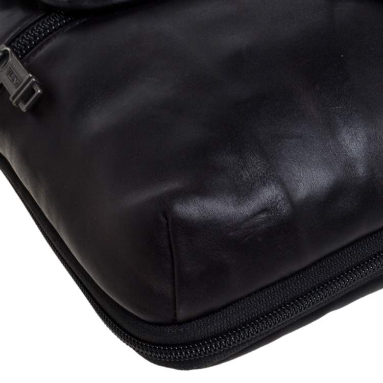 Pre Owned TUMI Black Leather Annapolis Zip Flap Messenger Bag