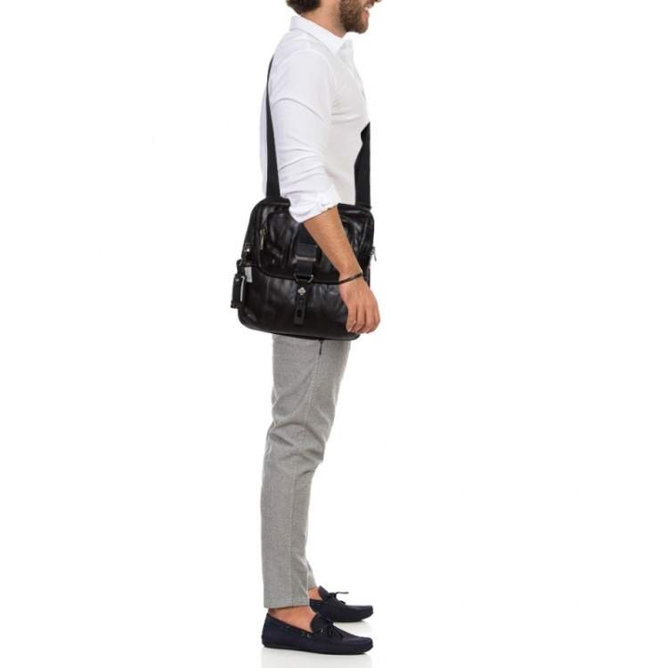 Pre Owned TUMI Black Leather Annapolis Zip Flap Messenger Bag