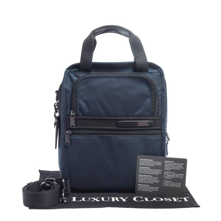 Pre Owned Tumi Blue/Black Nylon Utility Tote