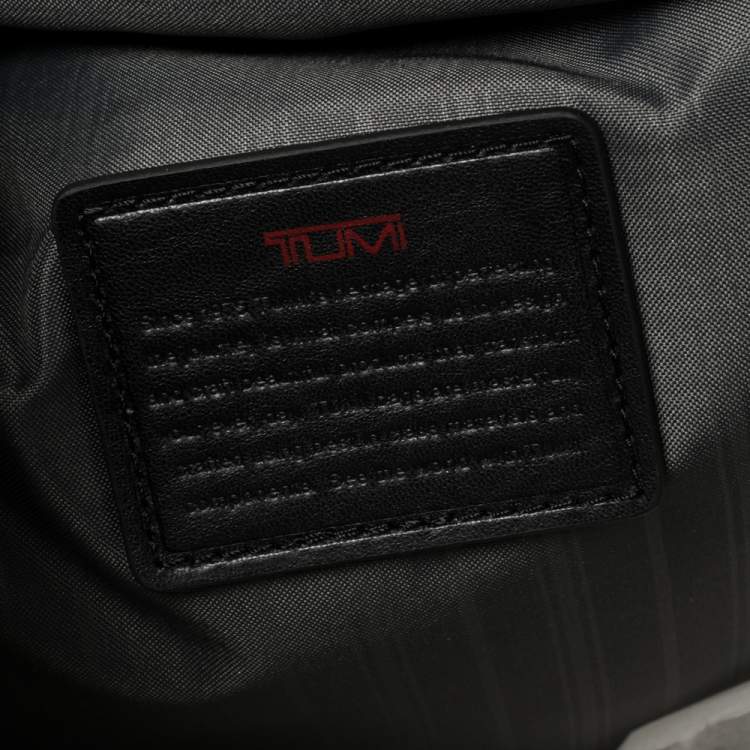 Pre Owned Tumi Blue/Black Nylon Utility Tote