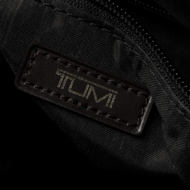 مملوكة مسبقًا TUMI Black/Brown Leather Oxford Top Zip Flap Crossbody Bag