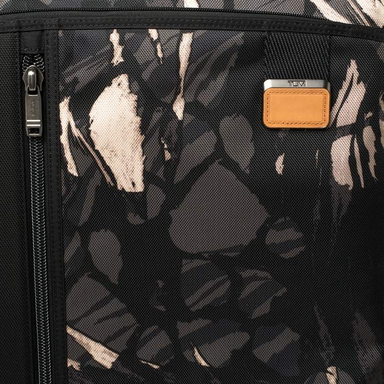 Pre Owned TUMI Black Highlands Print Nylon Merge Continental Expandable Carry On Luggage