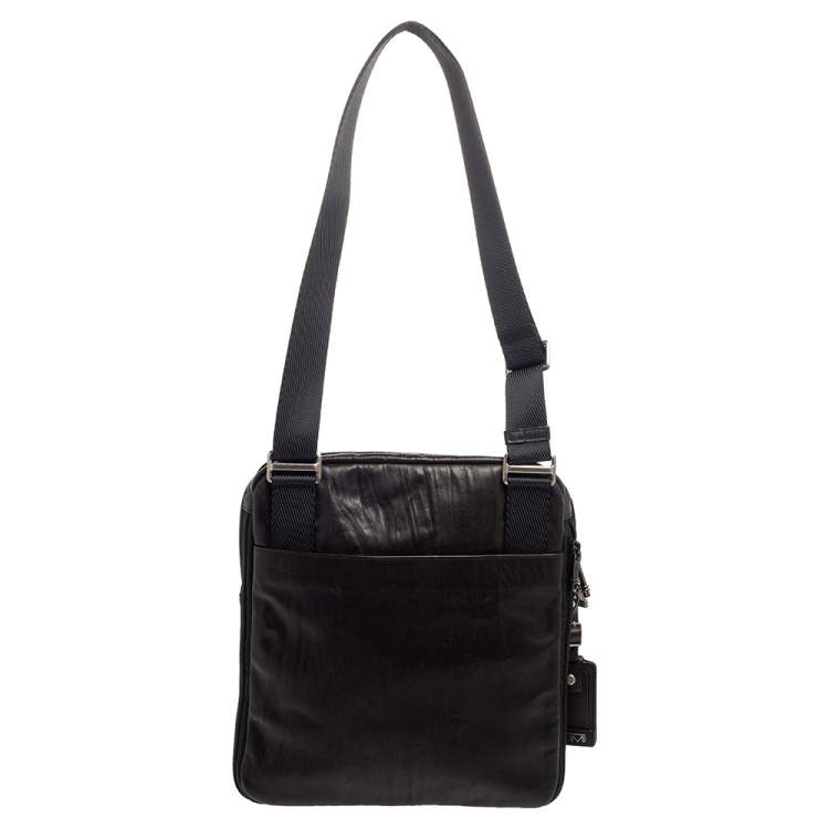 Pre Owned TUMI Black Leather Annapolis Zip Flap Messenger Bag