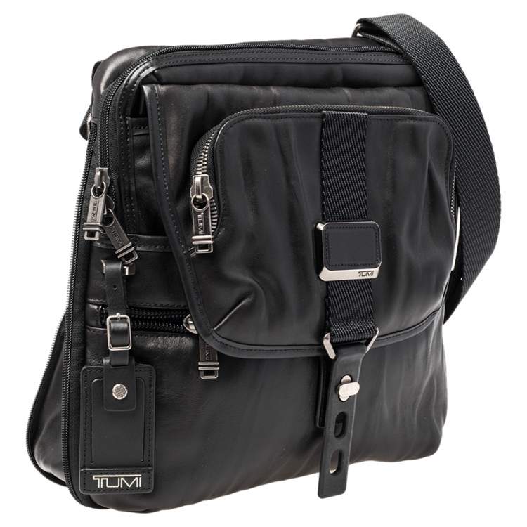 Pre Owned Tumi Black Leather Alpha Bravo Arnold Expandable Messenger Bag
