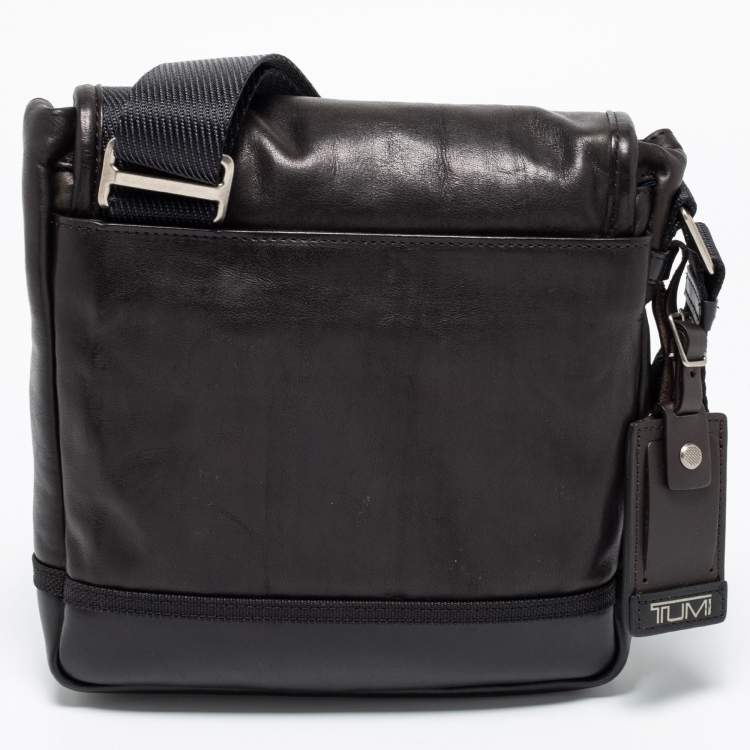 مملوكة مسبقًا TUMI Black Leather Alpha Bravo Barstow Messenger Bag