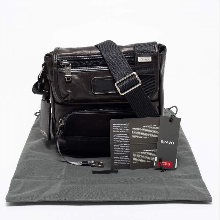 مملوكة مسبقًا TUMI Black Leather Alpha Bravo Barstow Messenger Bag