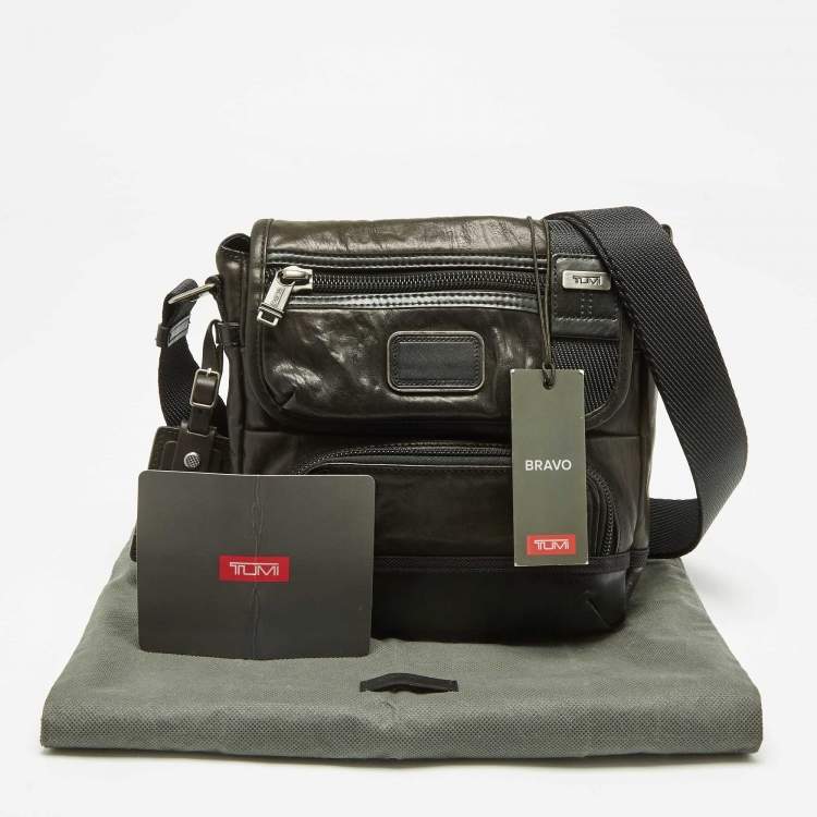 Pre Owned Tumi Dark Brown/Black Leather Alpha Bravo Barstow Messenger Bag