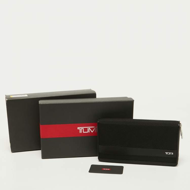 Pre Owned Tumi Black Nylon and Leather Travel Zip Around Wallet