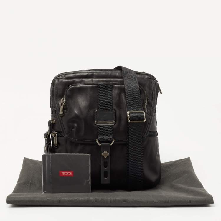 Pre Owned Tumi Black Leather Alpha Bravo Arnold Zip Flap Expandable Messenger Bag