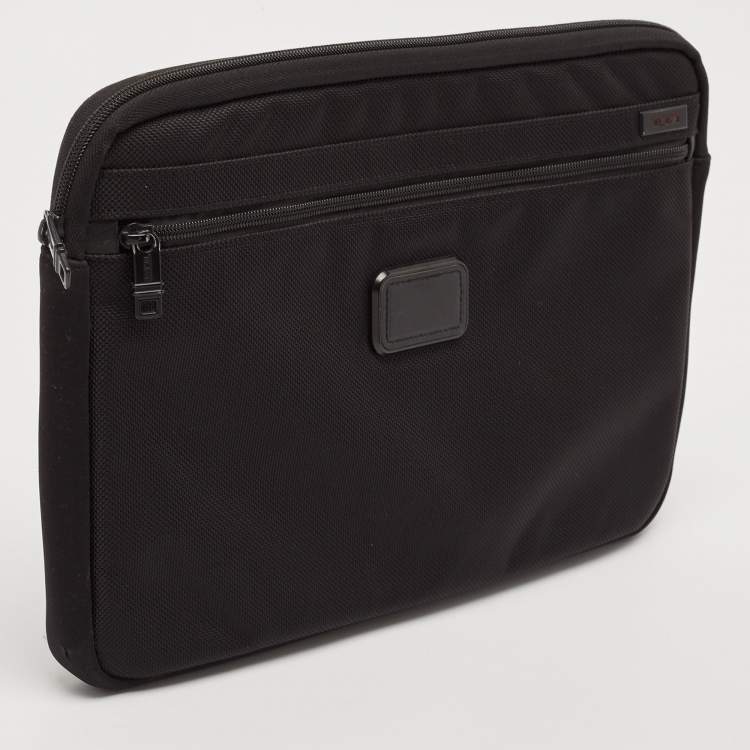 Pre Owned TUMI Black Nylon and Neoprene Laptop Sleeve