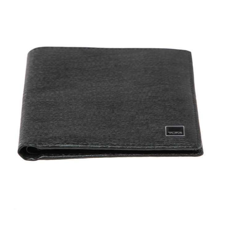 Pre Owned Tumi Black Textured Leather Passport Case